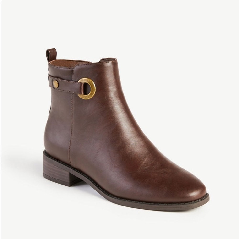 NWT RARE Chelsea Boot Brown with Gold Accents Faux Leather